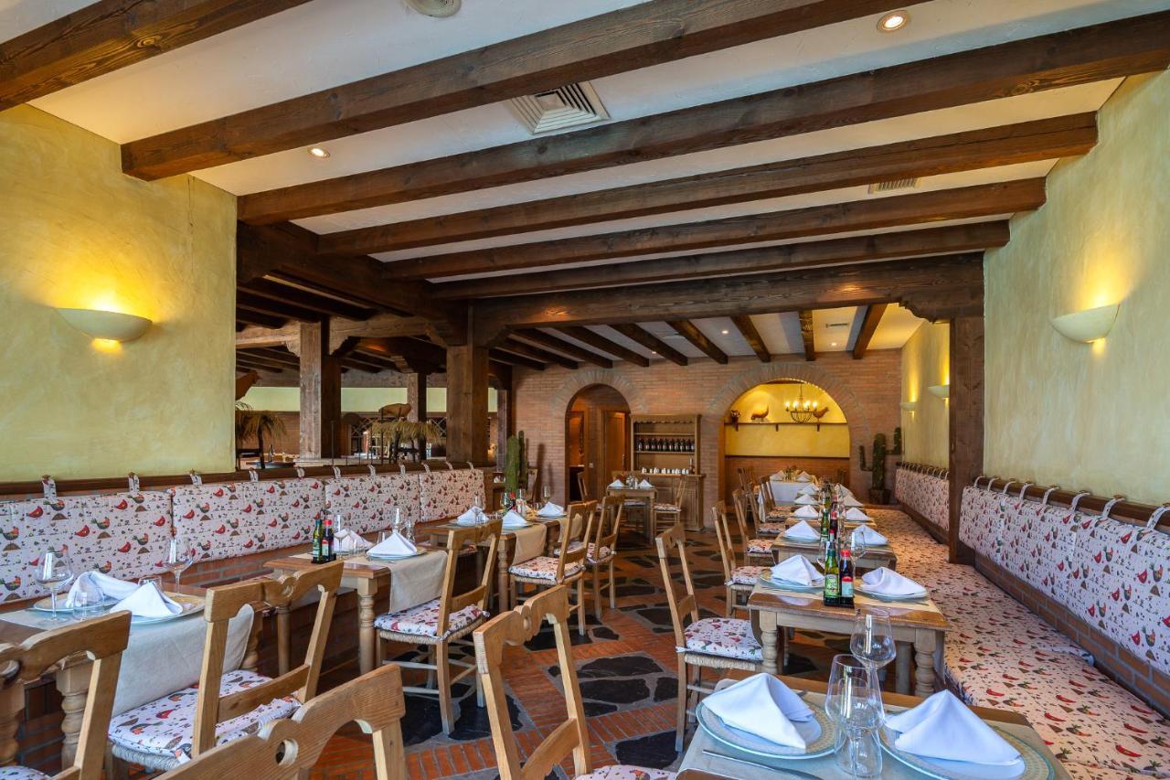 Hotel Livvo Volcan Lanzarote Playa Blanca  Bagian luar foto