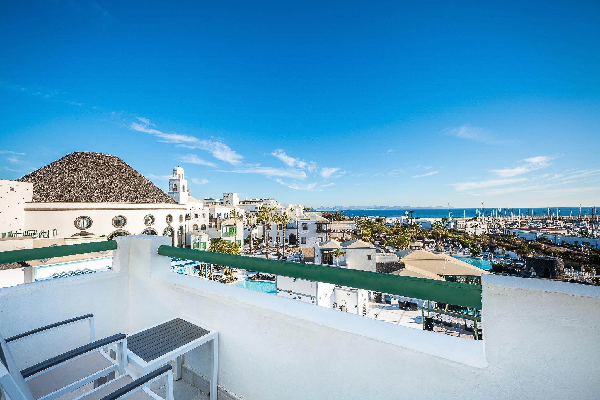 Hotel Livvo Volcan Lanzarote Playa Blanca  Bagian luar foto