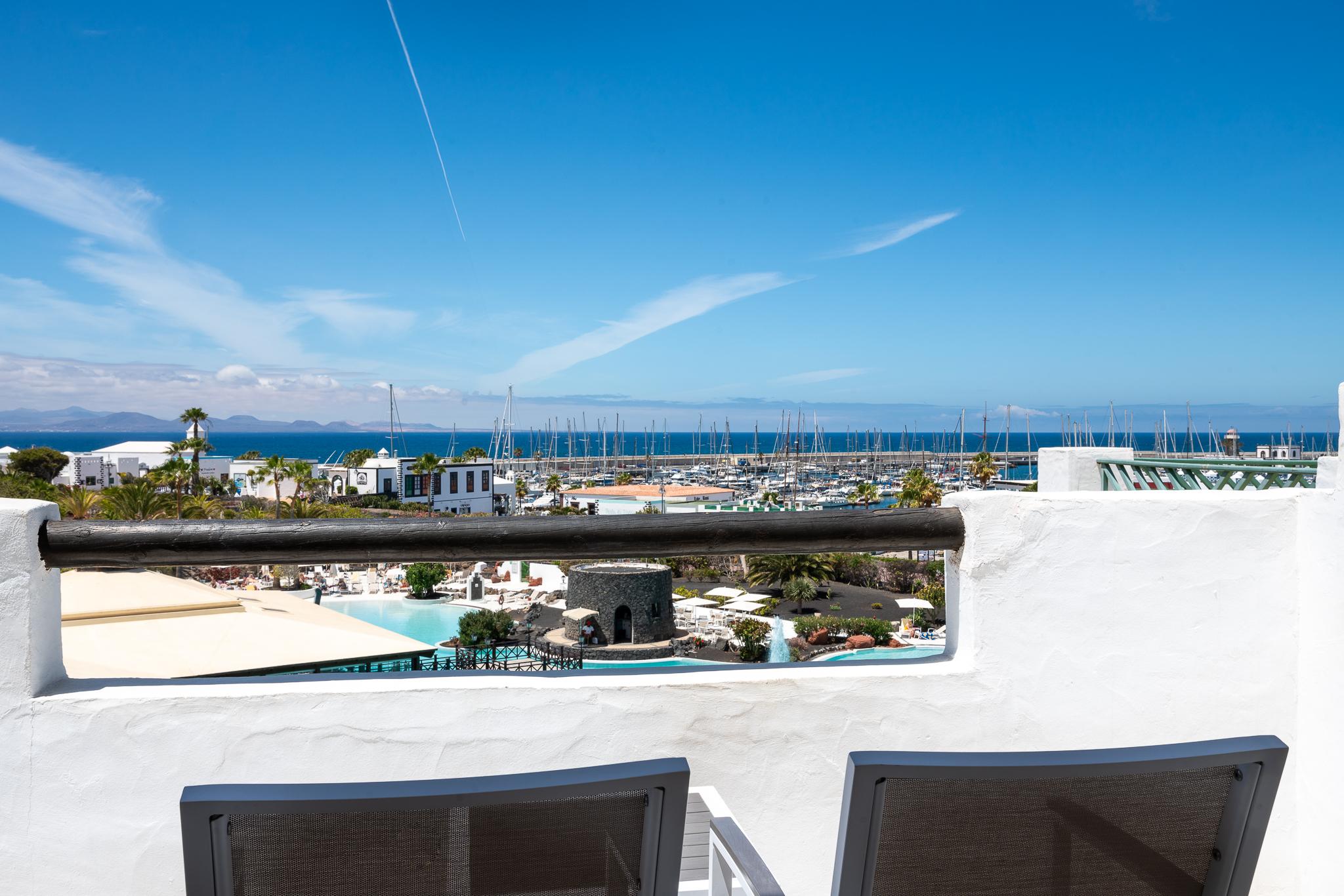 Hotel Livvo Volcan Lanzarote Playa Blanca  Bagian luar foto