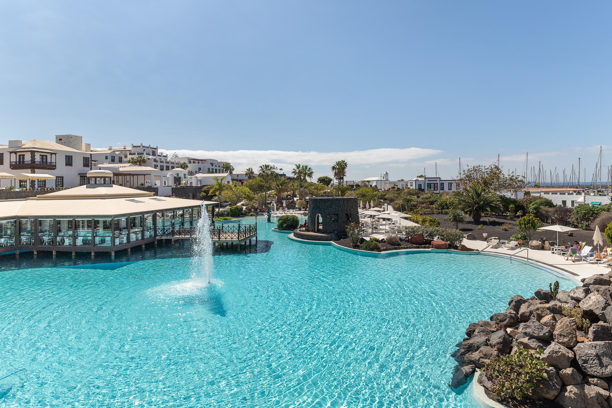 Hotel Livvo Volcan Lanzarote Playa Blanca  Bagian luar foto