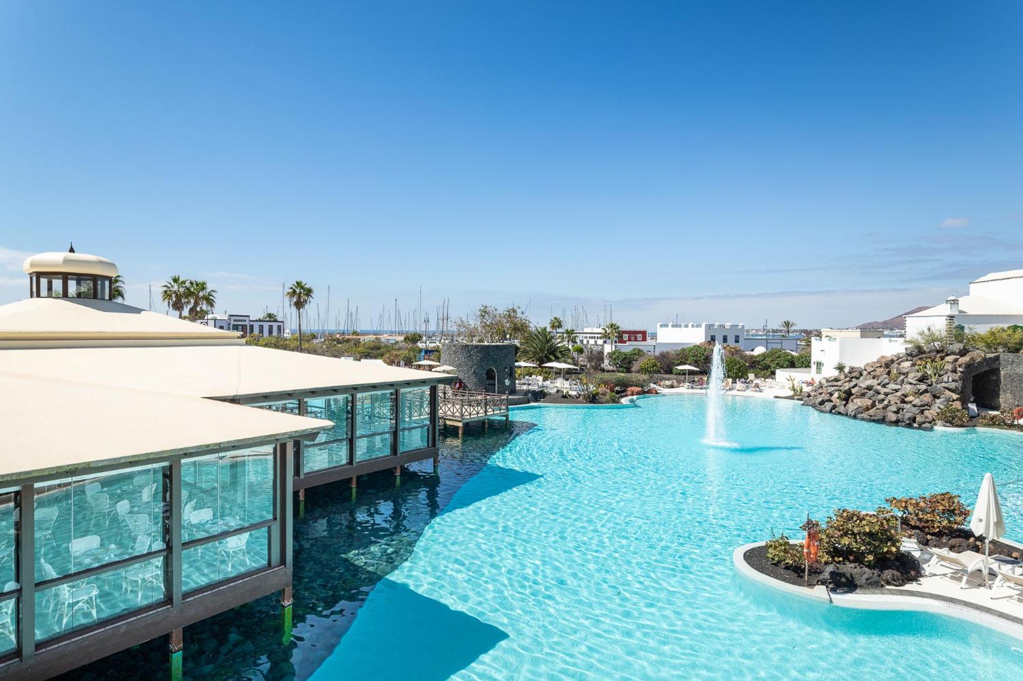 Hotel Livvo Volcan Lanzarote Playa Blanca  Bagian luar foto