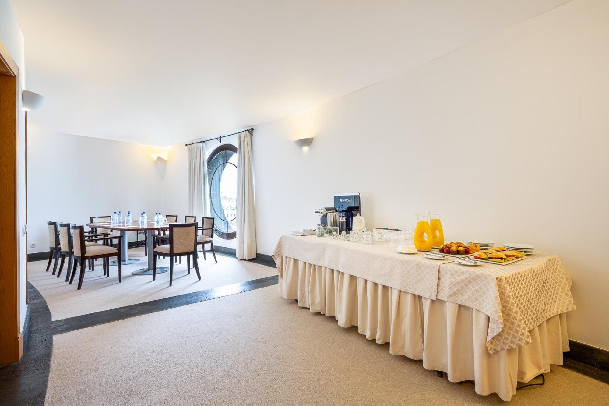 Hotel Livvo Volcan Lanzarote Playa Blanca  Bagian luar foto