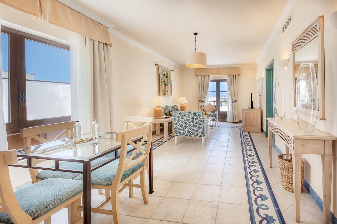 Hotel Livvo Volcan Lanzarote Playa Blanca  Ruang foto