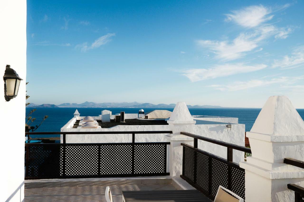 Hotel Livvo Volcan Lanzarote Playa Blanca  Bagian luar foto
